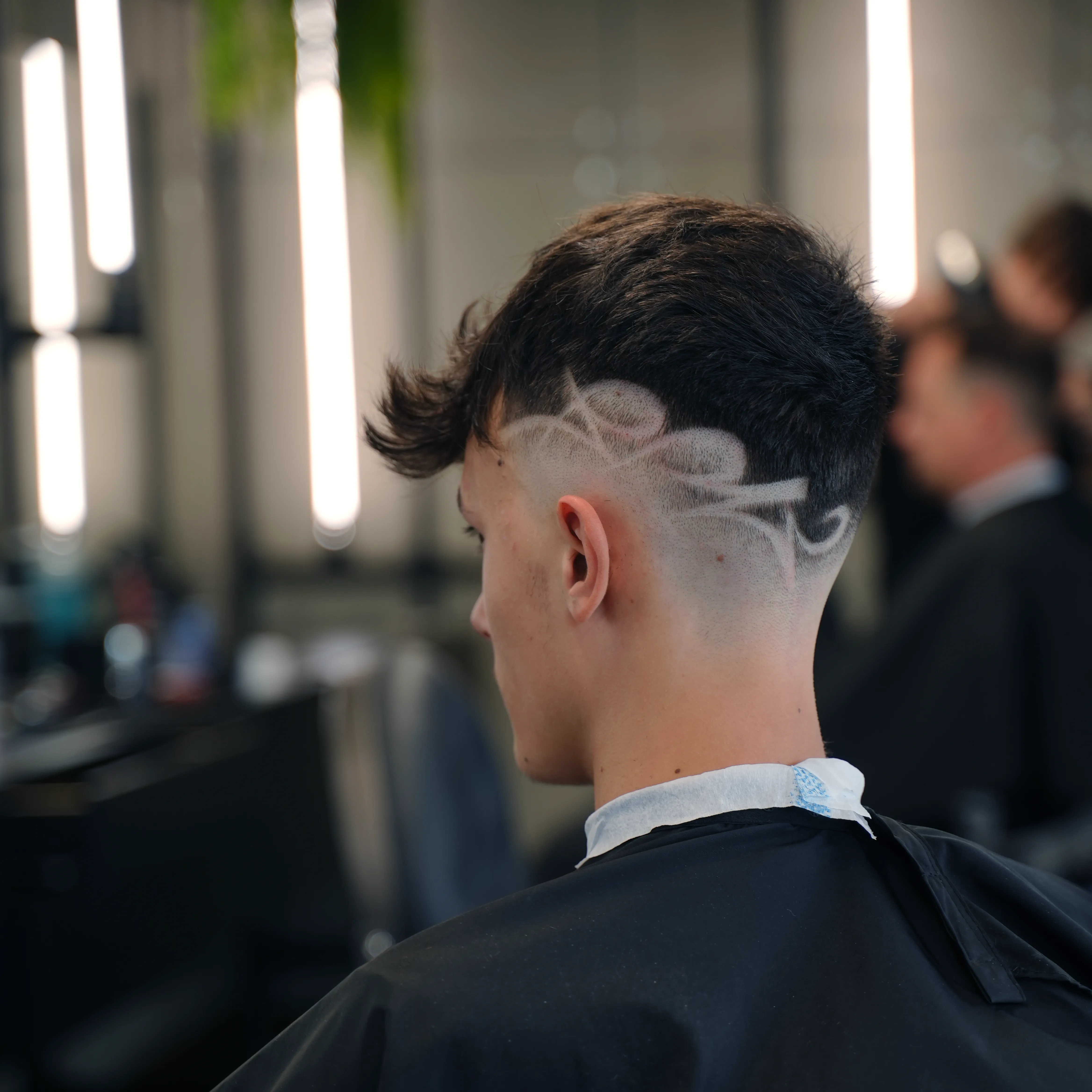 Taglio capelli con stile contemporaneo